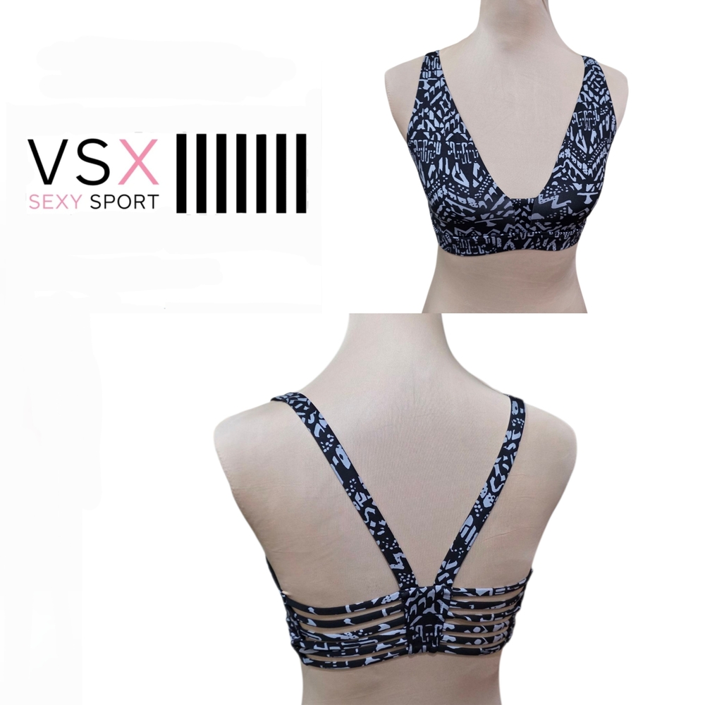 ❤️2/$12 Victoria’s Secret VSX Sport Strappy Back Sports Bra S
